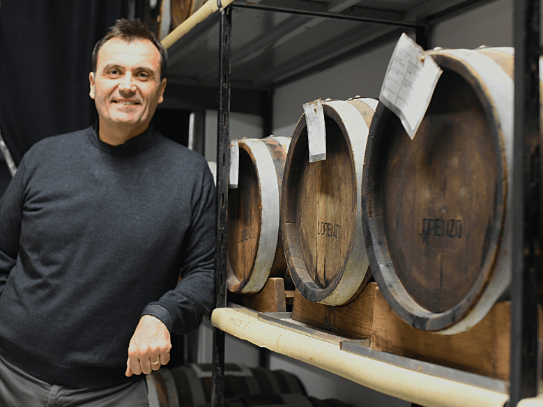 Lorenzo Righi bei der Balsamico-Manufaktur Las Secchia Antica Acetaia 